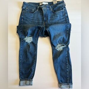 Signature by Levi Strauss Women’s Dark Blue Ripped Skinny Jeans